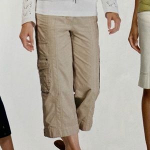 Cabi Clamdigger crop pant size 6